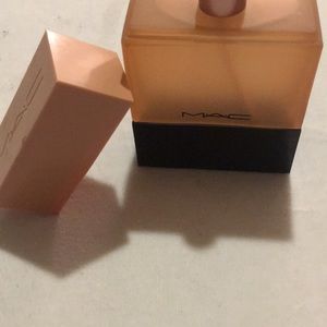 Mac Cosmetics Creme de Nude shadescents